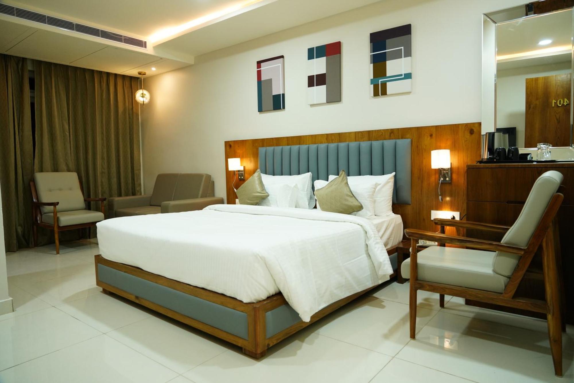 Hotel Pasupala Inn Anantapur Exterior photo
